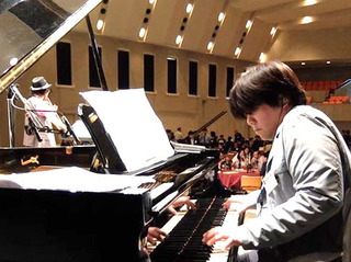 piano.jpg